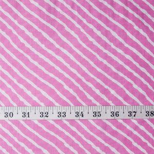 Precut 0.75 meter - Printed Cotton Fabric