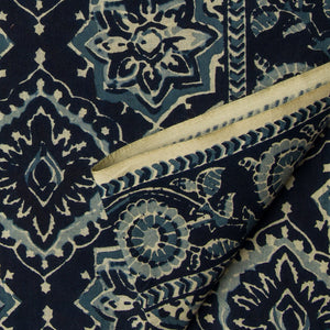 Precut 0.75 meter - Printed Cotton Fabric